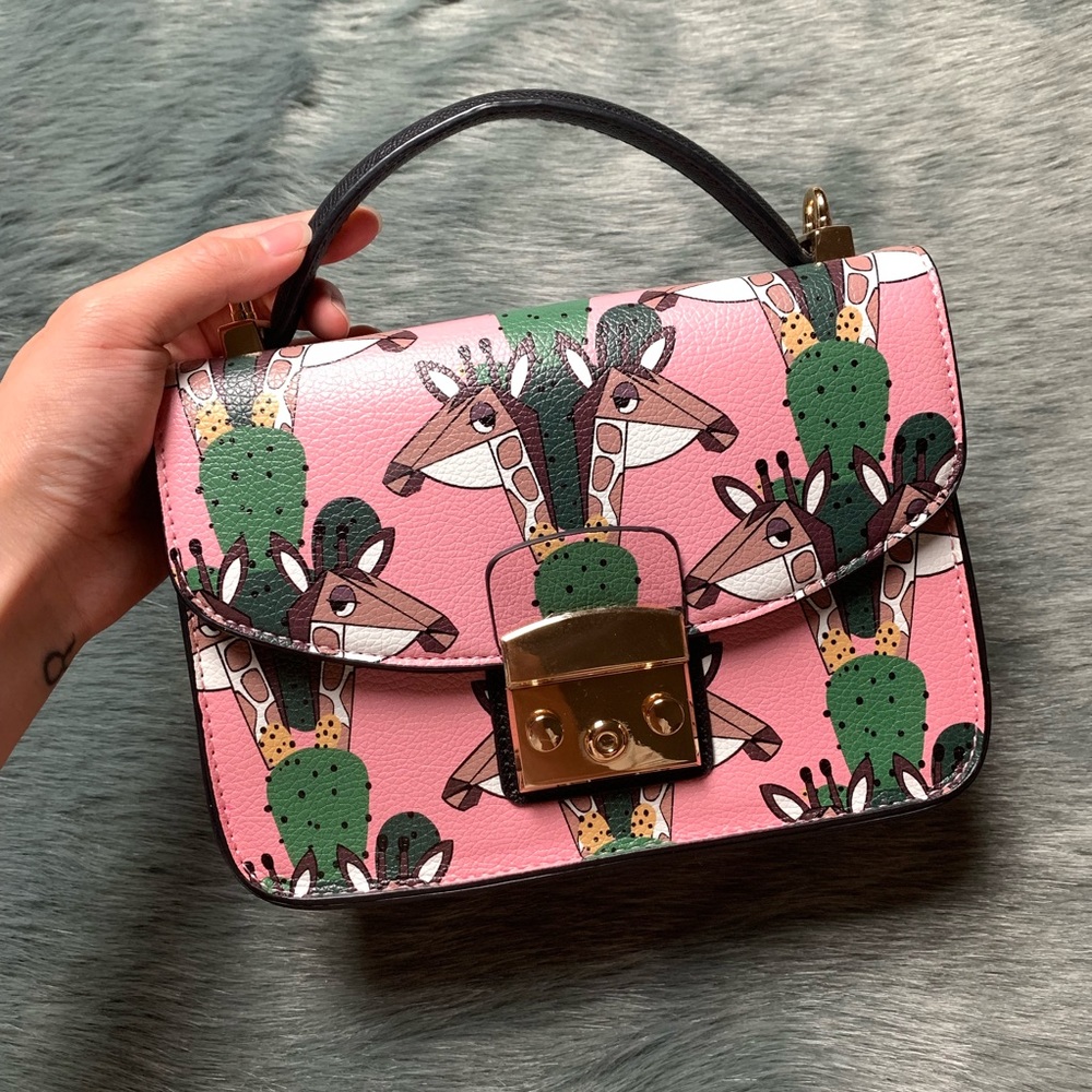 F*URLA inspired crossbody bag, pink, giraffe